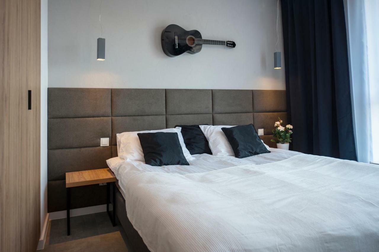 Unique 3City Apartments - Grey Apartment Гданьск Экстерьер фото